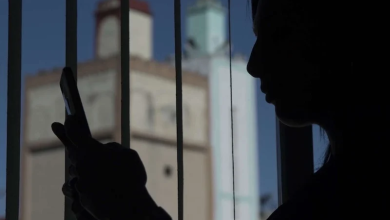 فيديو "جنسي" يورط تلميذة وحلاقا بآيت باها